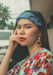 They've Made a Comeback! Here's How to Wear a Headband: 12 Tips - Turbie Twist